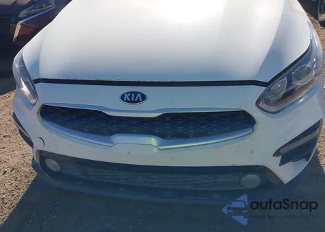 2021 Kia Forte Lxs z USA, uszkodzony, nr VIN 3KPF24AD4ME271024